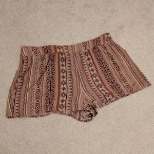 💲Boho Patterned Shorts **$8 with bundle**